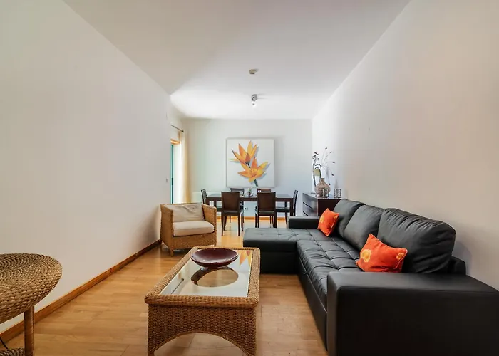 Marina De By Garvetur *