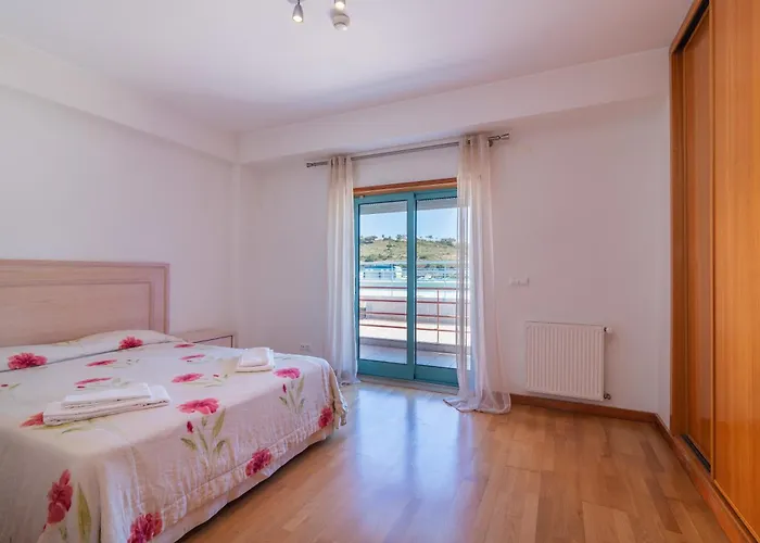 Marina De By Garvetur 阿尔布费拉